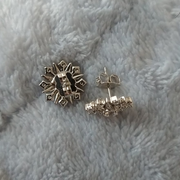 NADRI White Rhodium Snow Flake Pearl earrings - Picture 3 of 8